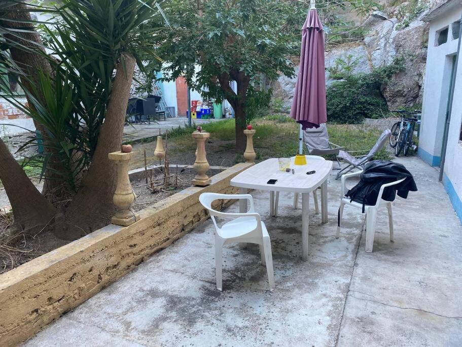 Appt 4 Pers Avec Jardin Ombrage En Centre Ville De Sète Exteriör bild